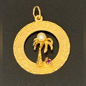 12k Gold Filled Florida Pendant Signed REA DISC CREADISC Palm Trees Pearl